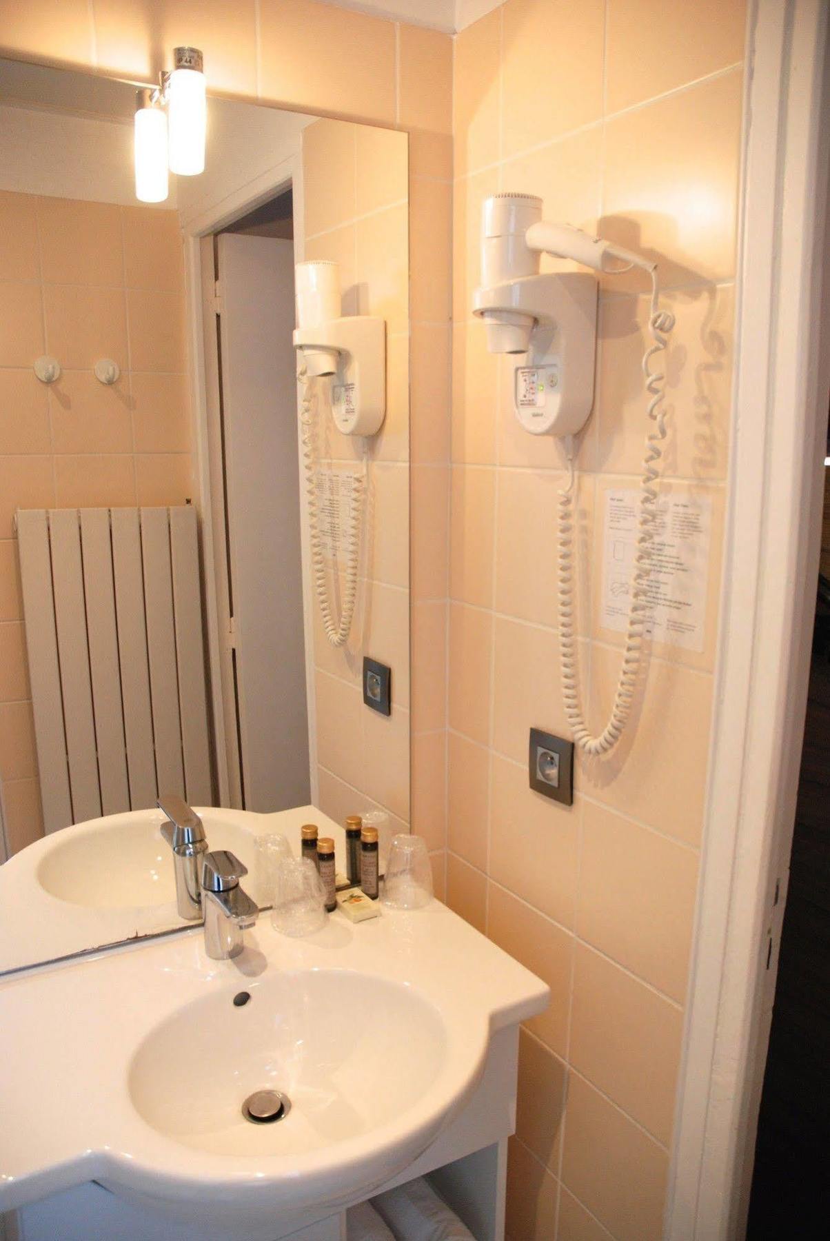 Salvia Hotel 3*